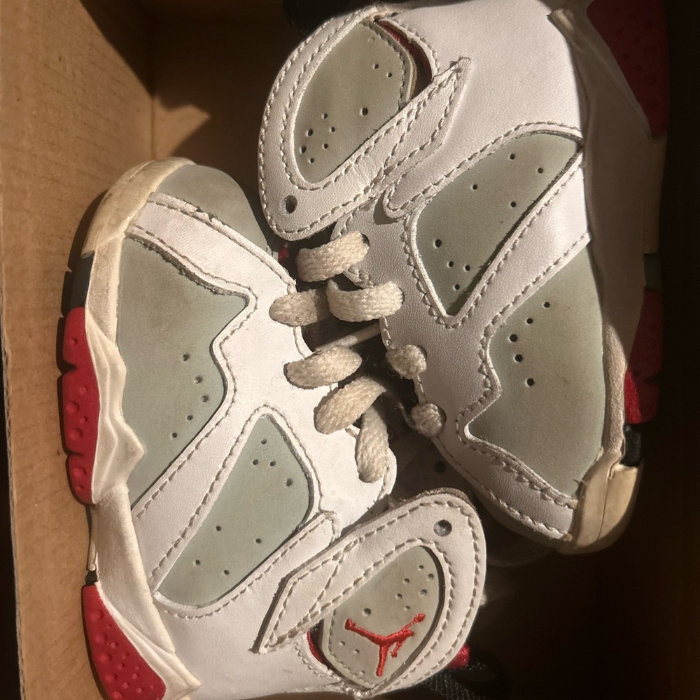 Hare Retro Jordan 7
